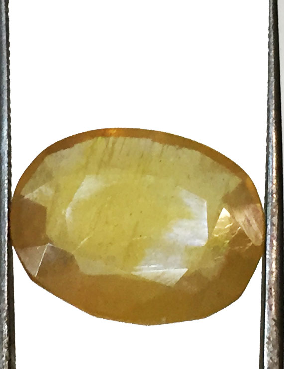 13.79 ct/15.25 ratti Natural Certified Bangkok Pukhraj/Yellow Sapphire